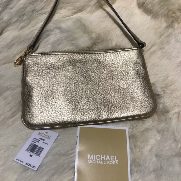 NWT, Michael Kors LG TZ WRSTLT Bag, Pale gold MSRP $128 - Picture 14 of 17